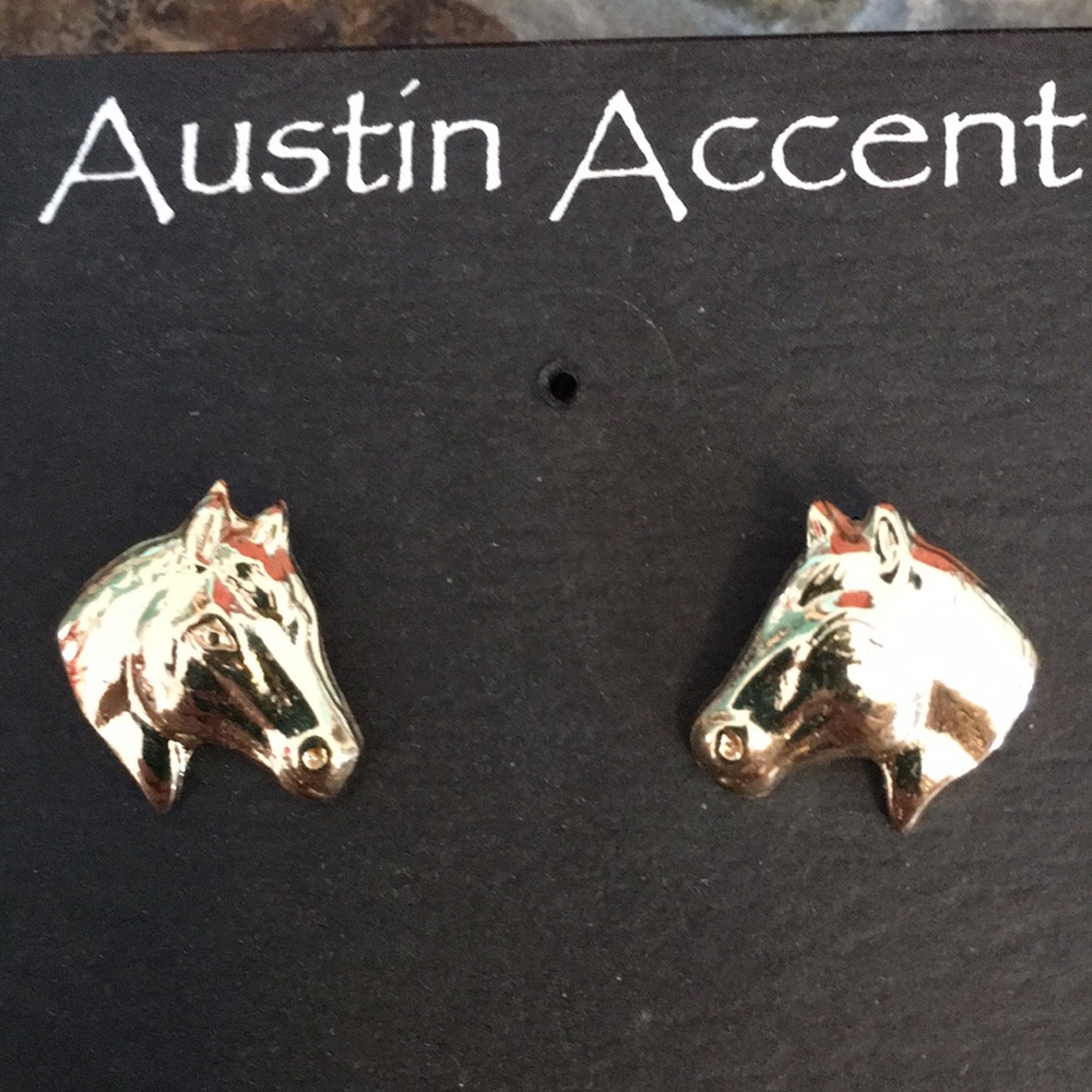 BNWT gold stud horse earrings